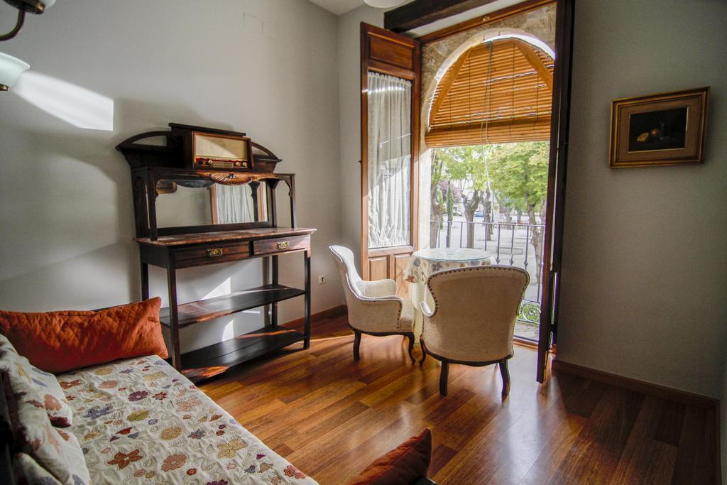 Vivienda Turistica Yamaries Hotel Ubeda  Bagian luar foto