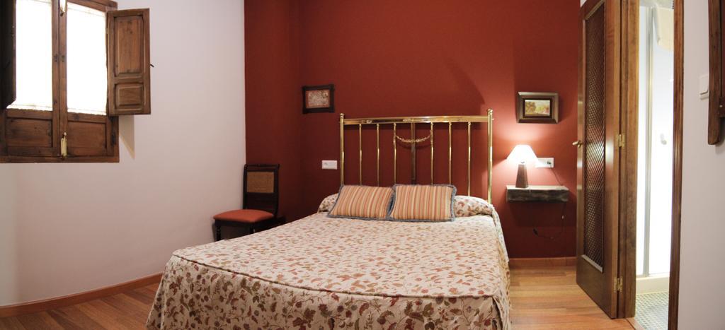 Vivienda Turistica Yamaries Hotel Ubeda  Bagian luar foto